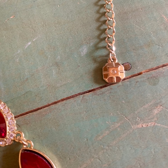 MONET Gorgeous Red & Clear Crystals Gold Tone Necklace Holiday Jewelry NWOT - Picture 6 of 14